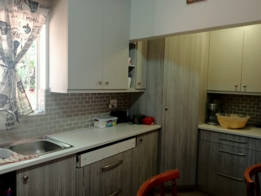 5 Bedroom Property for Sale in Kuruman Northern Cape